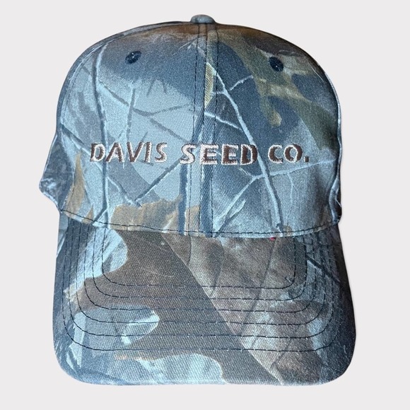 NWT VINTAGE DAVIS SEED CORN CAMOFLAGE SNAP BACK HAT - OS